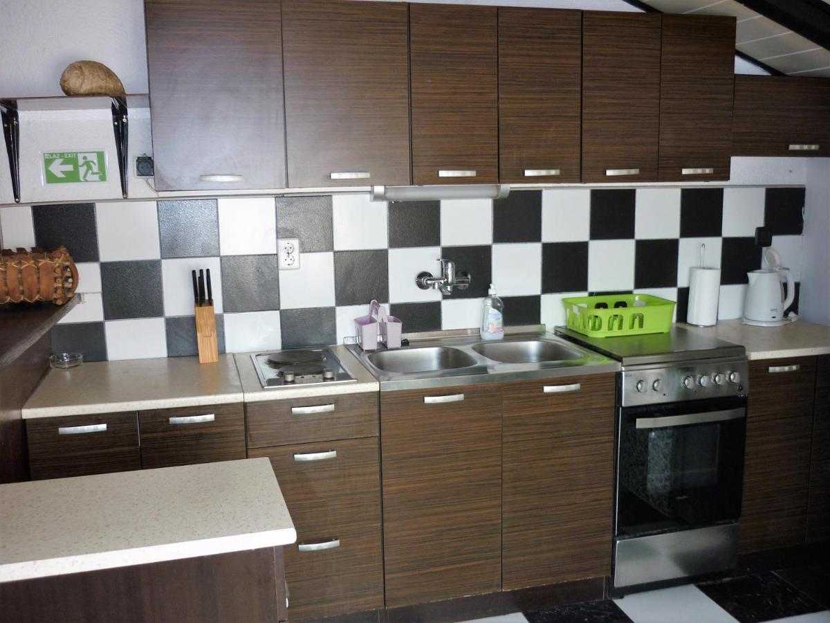 Apartmani Andrija Jezera Exteriér fotografie